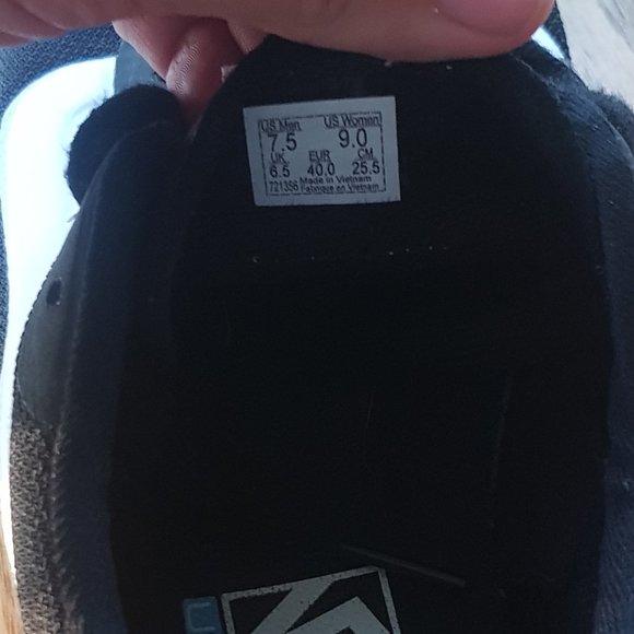 Vans UltraRange EXO shoes - Picture 2 of 8